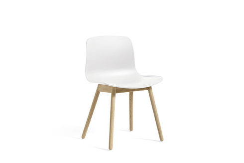 About A Chair AAC 12